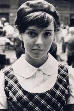 Photo of Eleonora Brown from the Latest Netflix gallery