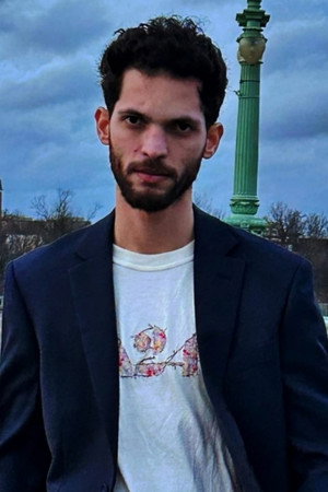 Photo of Alejandro Suárez Placeres from the Latest Netflix gallery