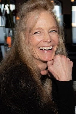 Suzy Amis photo