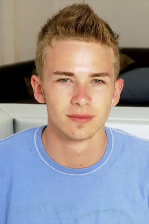 Photo of Elias McConnell from the Latest Netflix gallery