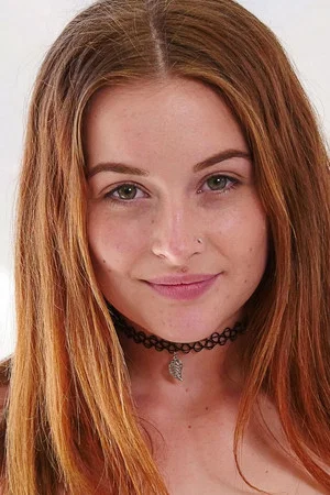Photo of Danni Rivers from the Latest Netflix gallery