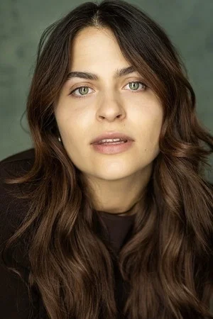 Photo of Yasemin Özdemir from the Latest Netflix gallery