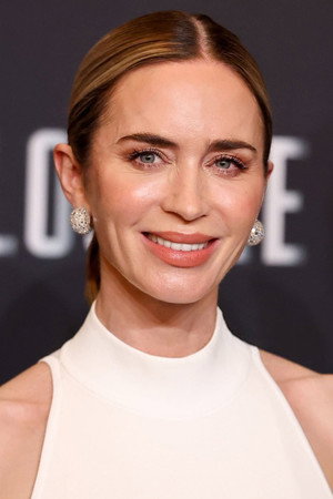 Photo of Emily Blunt from the Latest Netflix gallery