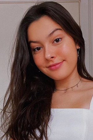 Photo of Julia Franco from the Latest Netflix gallery