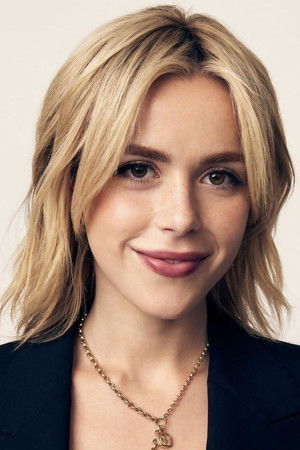 Kiernan Shipka photo