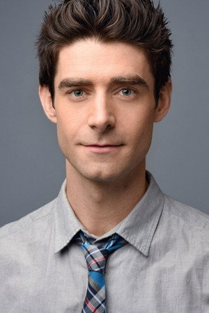 Photo of Drew Gehling from the Latest Netflix gallery