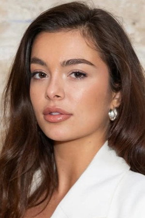 Photo of Lou Anna Hamon from the Latest Netflix gallery