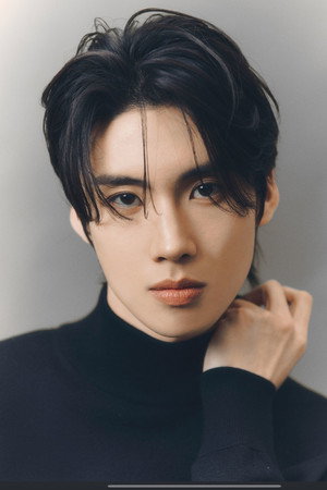 Photo of Lee Chan-woo from the Latest Netflix gallery