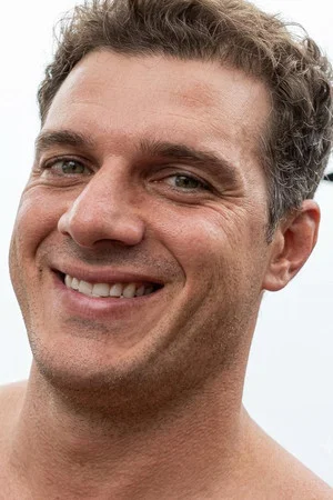 Photo of Axel Ray from the Latest Netflix gallery