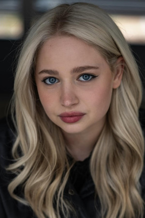 Photo of Sarah Kopkin from the Latest Netflix gallery