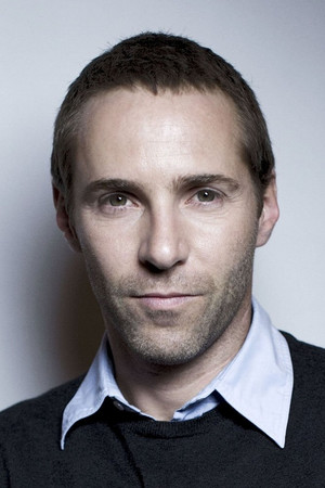 Alessandro Nivola photo
