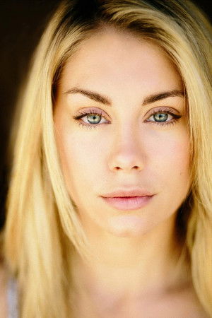 Jennifer Holland photo