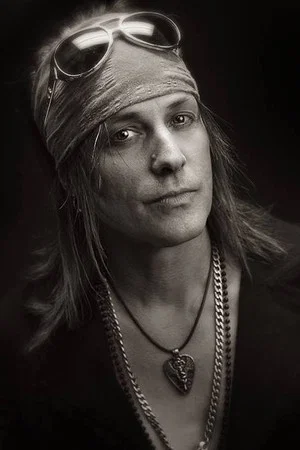 Photo of Ryan Roxie from the Latest Netflix gallery