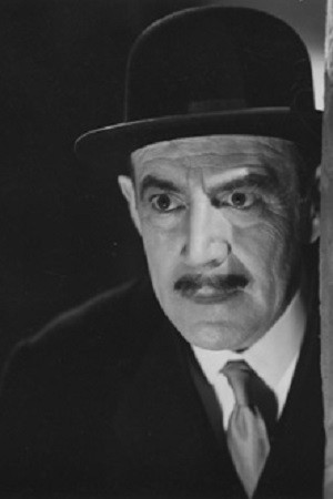 Photo of Eric Maturin from the Latest Netflix gallery