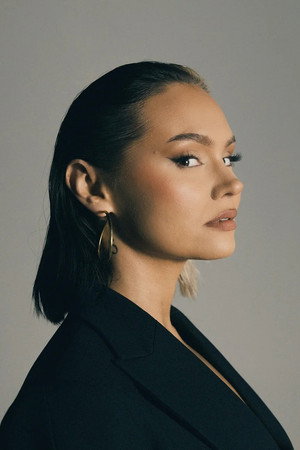 Photo of Talia Mar from the Latest Netflix gallery