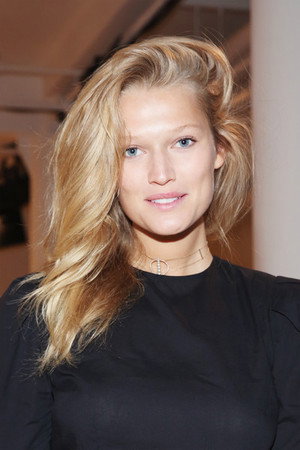 Photo of Toni Garrn from the Latest Netflix gallery