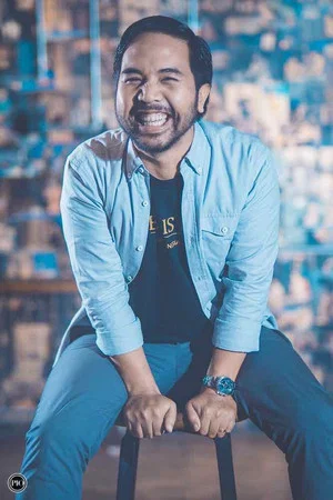 Photo of Adriano Qalbi from the Latest Netflix gallery