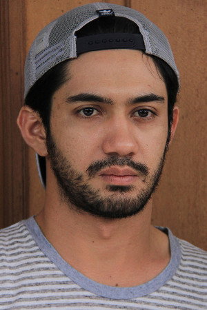 Reza Rahadian photo