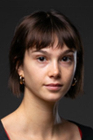 Photo of Clara Pacini from the Latest Netflix gallery