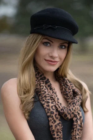 Photo of Tessa Lyn from the Latest Netflix gallery