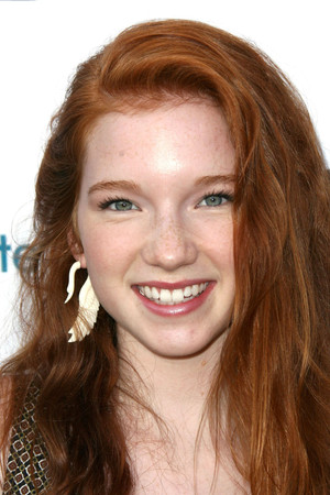 Annalise Basso photo