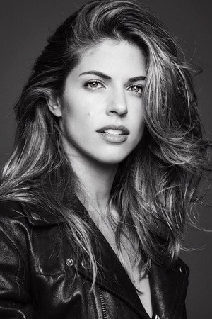 Stephanie Cayo photo