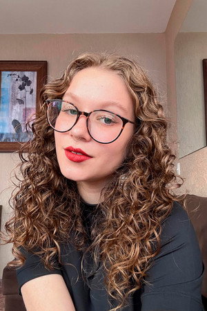 Photo of Nathália Cruz from the Latest Netflix gallery