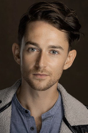 Photo of Daniel Thrace from the Latest Netflix gallery