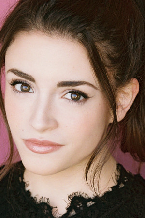 Daniela Bobadilla photo