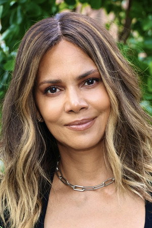 Halle Berry photo