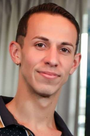 Photo of Des Irez from the Latest Netflix gallery