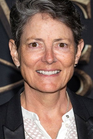 Photo of Mairzee Almas from the Latest Netflix gallery