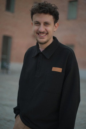 Photo of Miguel Guindos from the Latest Netflix gallery