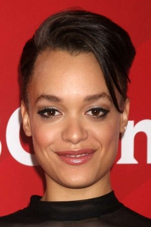Britne Oldford photo