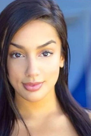 Photo of Brittney Alger from the Latest Netflix gallery