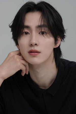 Photo of Kim Ho-young from the Latest Netflix gallery
