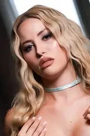 Photo of Maya Rose from the Latest Netflix gallery