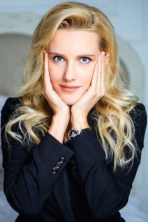 Photo of Oksana Karas from the Latest Netflix gallery