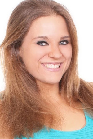 Photo of Jessika Heiser from the Latest Netflix gallery