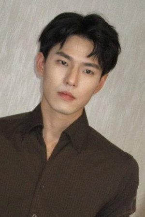 Photo of 朱镕丙 from the Latest Netflix gallery