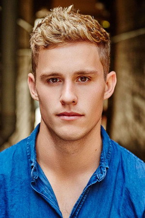 Photo of Scott Lee from the Latest Netflix gallery