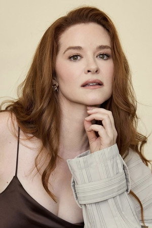 Sarah Drew photo