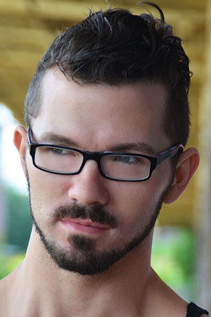 Photo of Conrad Logun from the Latest Netflix gallery