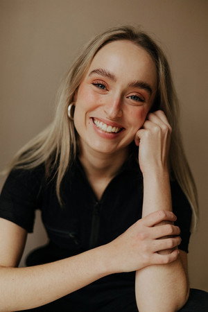 Photo of Minke Marais from the Latest Netflix gallery
