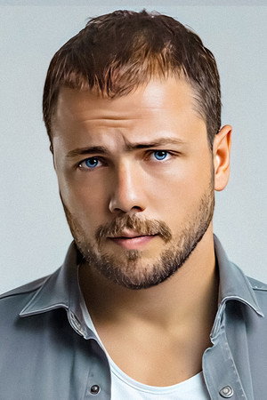 Photo of Tolga Sarıtaş from the Latest Netflix gallery