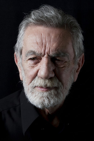 Aydemir Akbaş photo