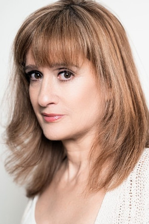 Photo of Elisabeth Degen from the Latest Netflix gallery