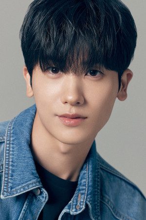 Park Hyung-sik photo