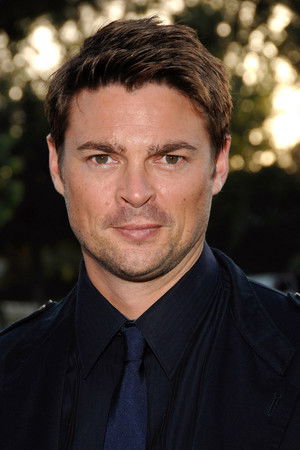 Karl Urban photo