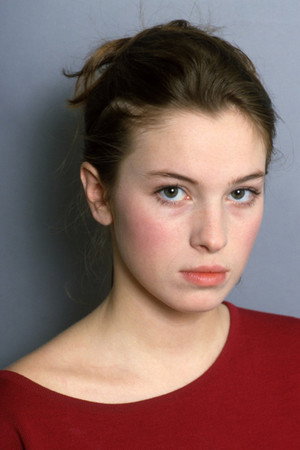 Photo of Jessica Forde from the Latest Netflix gallery